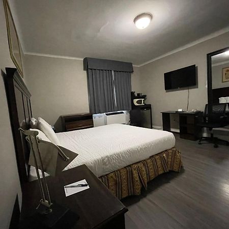 Travelodge By Wyndham London Ontario Exteriör bild
